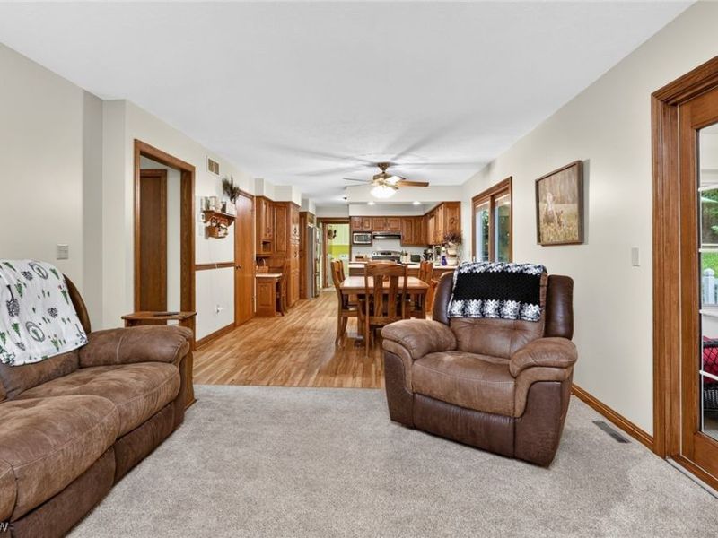 8963 Kettering Road, East Rochester, OH 44625 Photo 10