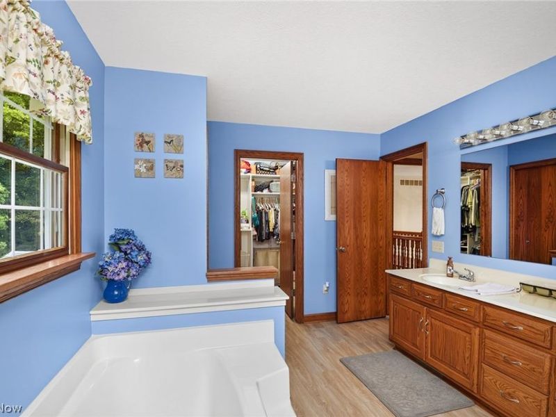 8963 Kettering Road, East Rochester, OH 44625 Photo 22