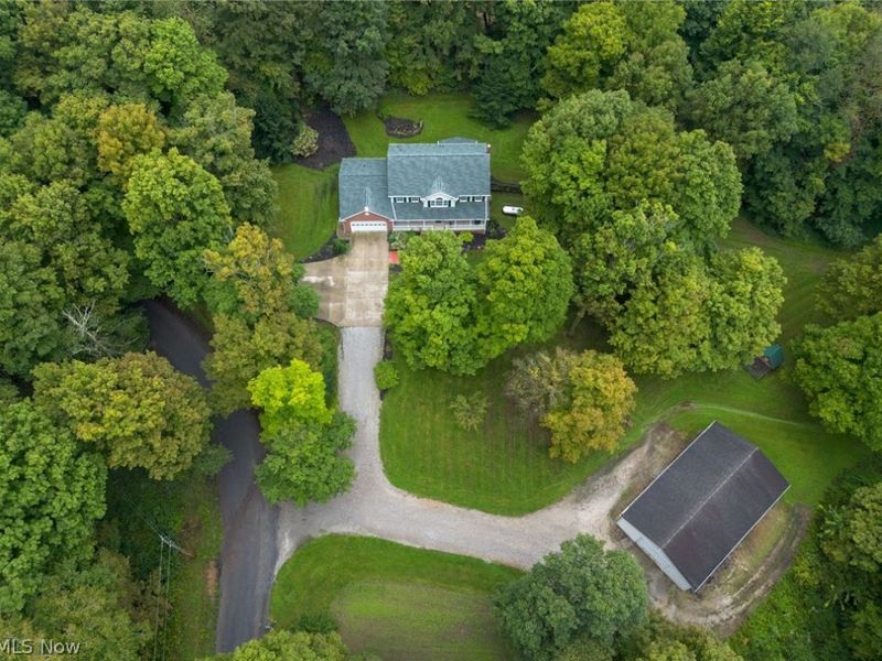 8963 Kettering Road, East Rochester, OH 44625 Photo 3