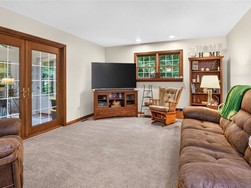8963 Kettering Road, East Rochester, OH 44625 Photo 9