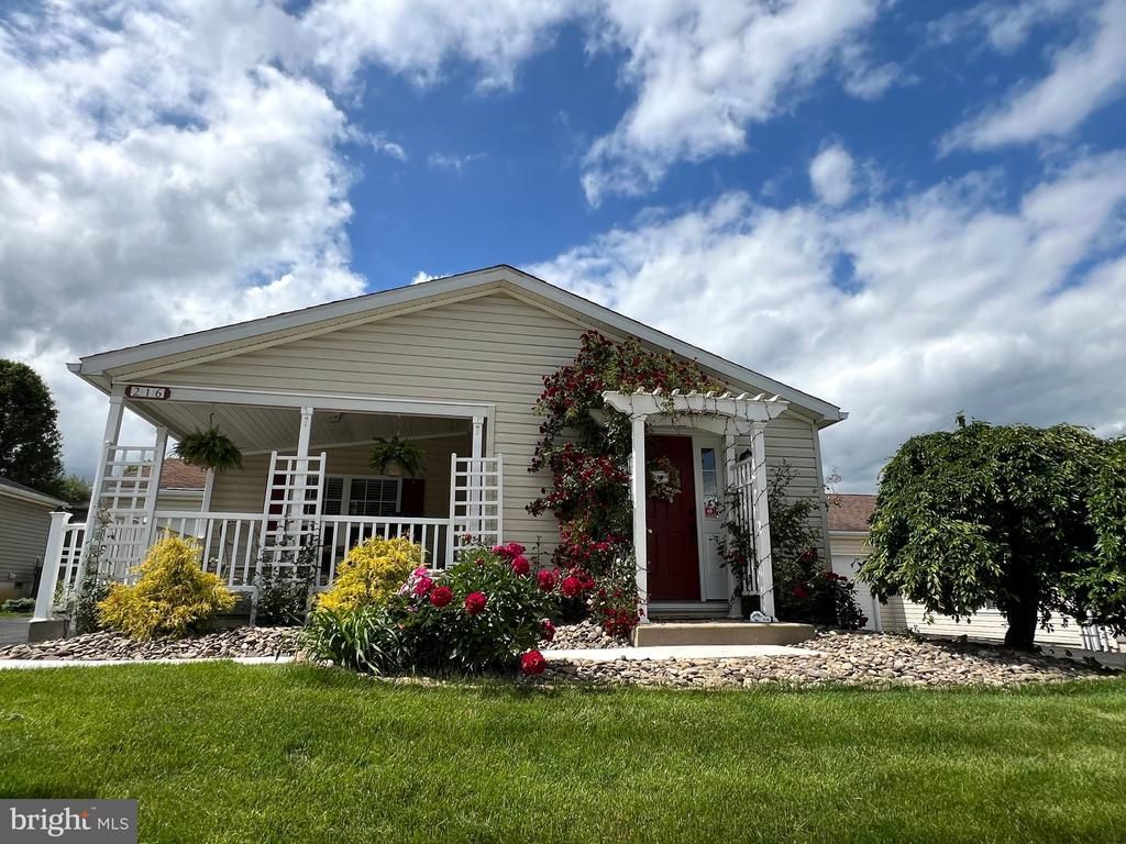 216 FULTONS RUN , STATE COLLEGE, PA 16803