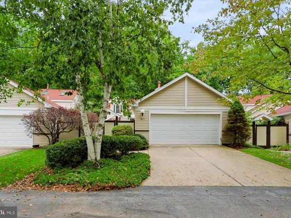 371 OAKWOOD AVENUE , STATE COLLEGE, PA 16803