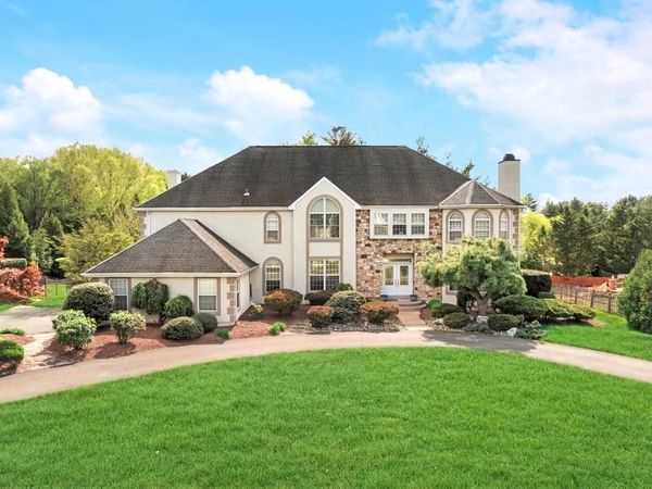 672 KORISA DRIVE , HUNTINGDON VALLEY, PA 19006