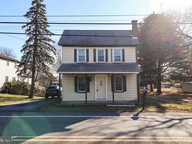 6481 CHAMBERS HILL ROAD, HARRISBURG, PA 17111