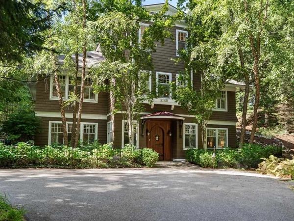 5140 Thorne Swift Court, Harbor Springs, MI 49740