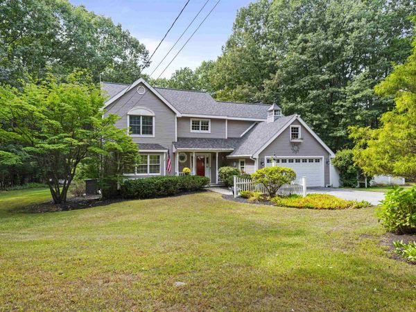 19 Highland Road, Kensington, NH 03833