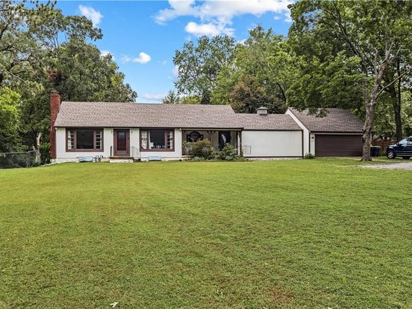 9800 Eastern Avenue, Kansas City, MO 64134