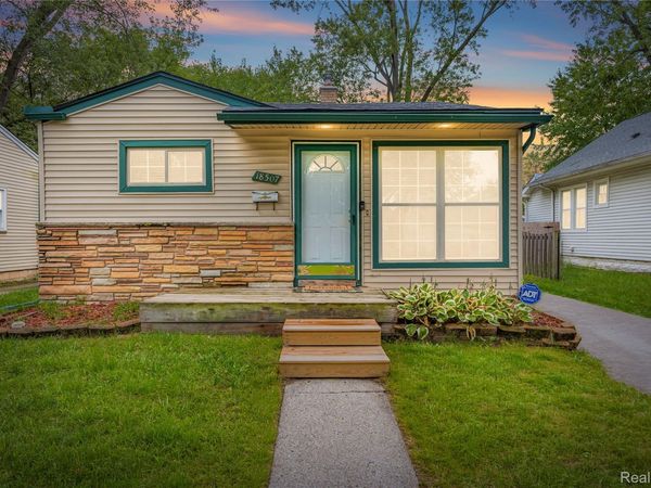 18507 Brady, Redford Township, Mi 48240