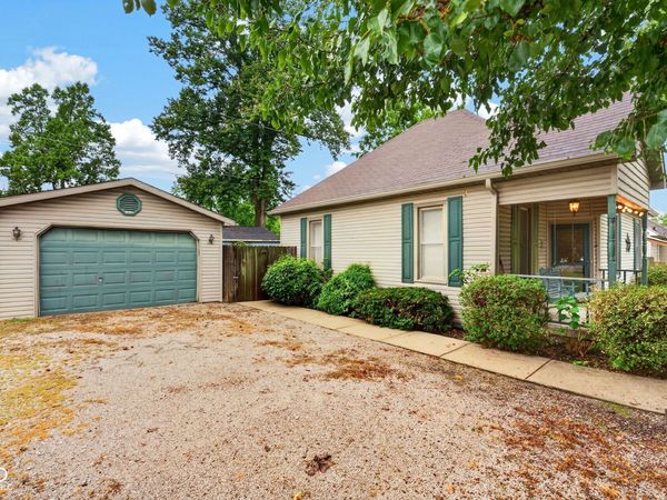 832 N Washington Street, Brazil, IN 47834