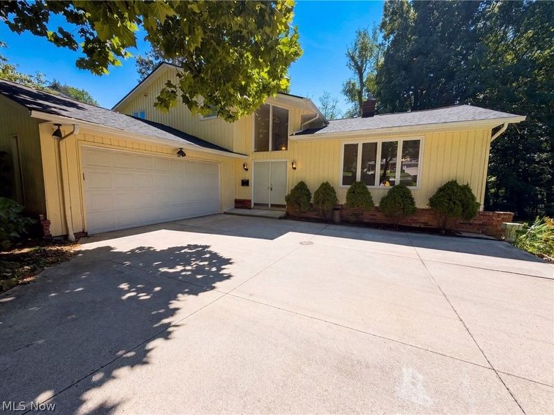 33170 Ledge Hill Drive, Solon, OH 44139 Photo 1