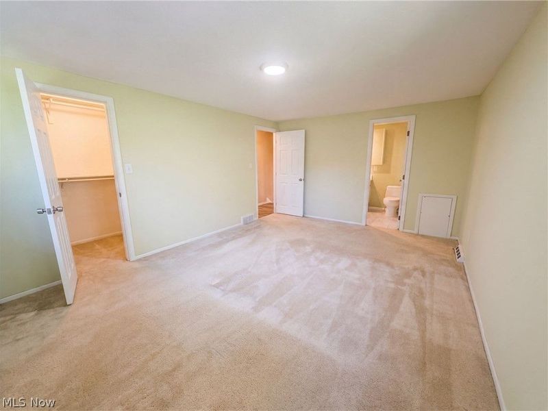33170 Ledge Hill Drive, Solon, OH 44139 Photo 4
