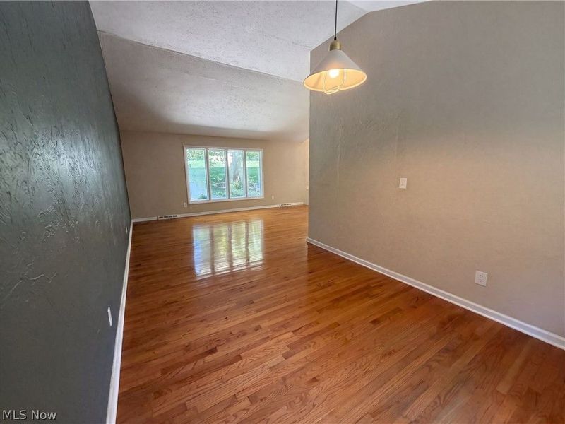 33170 Ledge Hill Drive, Solon, OH 44139 Photo 8