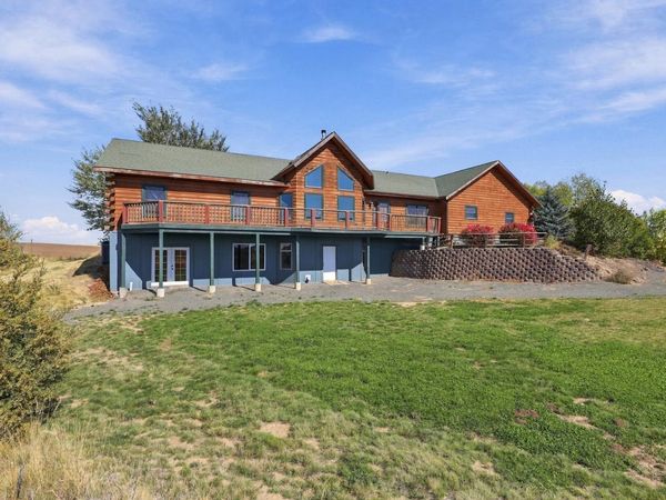 37800 Jane Ln, Davenport, WA 99122
