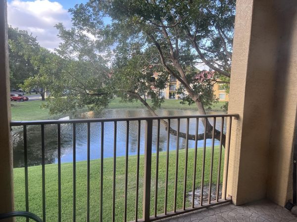 4200 SAN MARINO Boulevard, Unit 204, West Palm Beach, FL 33409