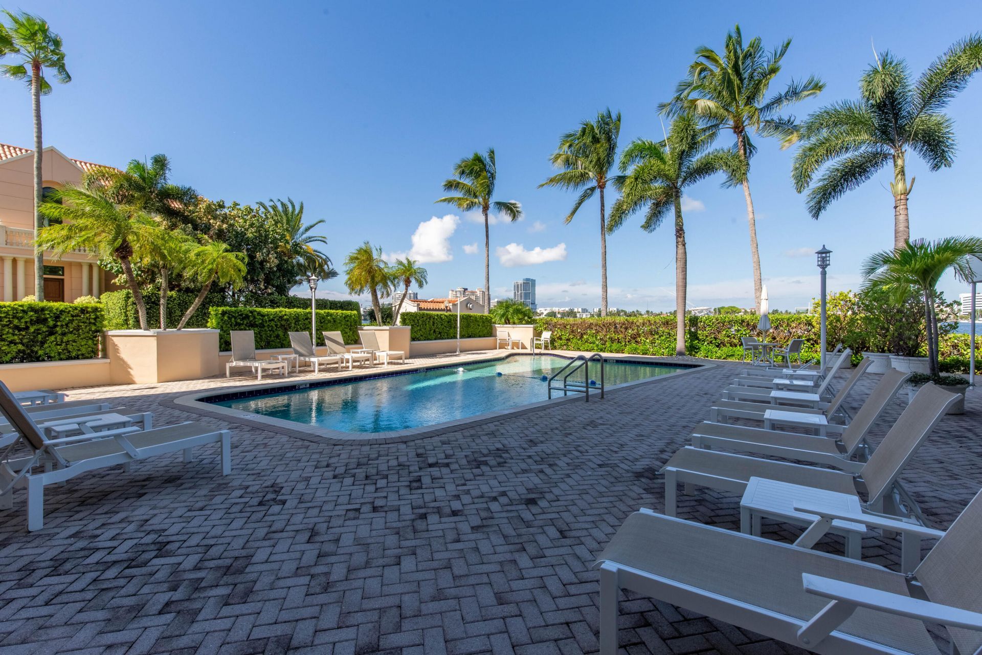 250 Bradley Place, Unit 502, Palm Beach, FL 33480 Photo