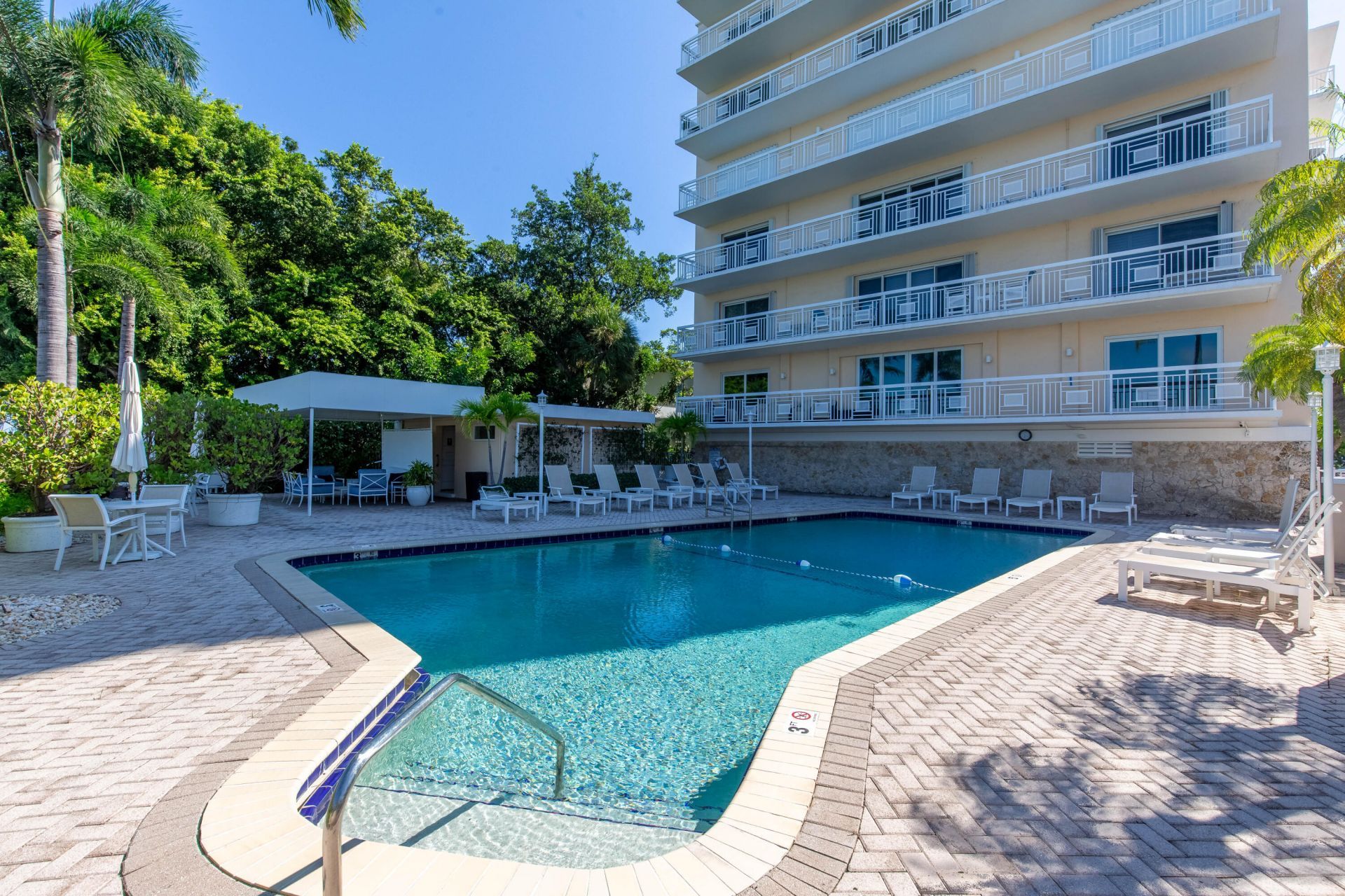 250 Bradley Place, Unit 502, Palm Beach, FL 33480 Photo
