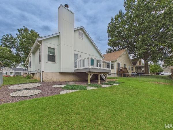 2931 Plum Leaf Circle, St Peters, MO 63303