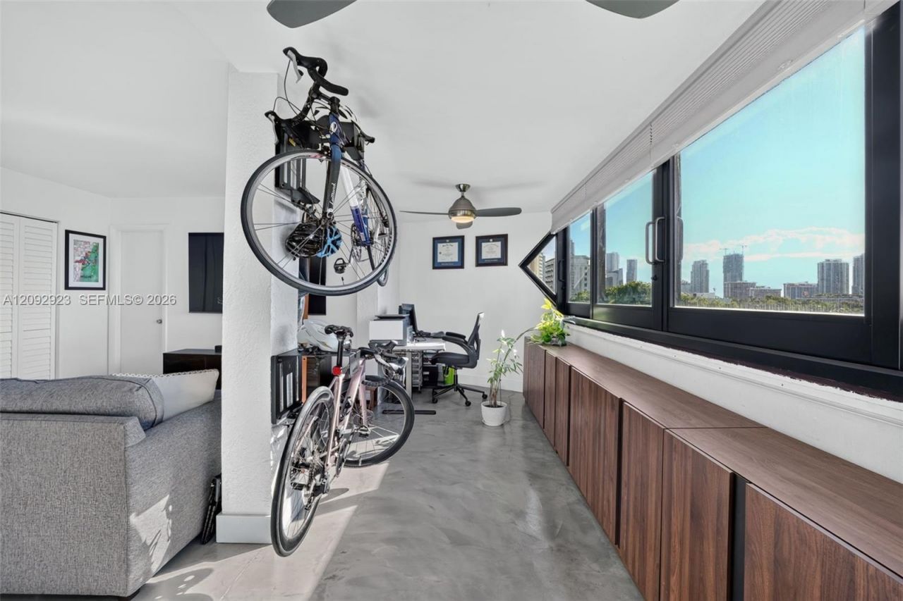 2950 SW 3rd Ave, Unit 6F, Miami, FL 33129 Photo
