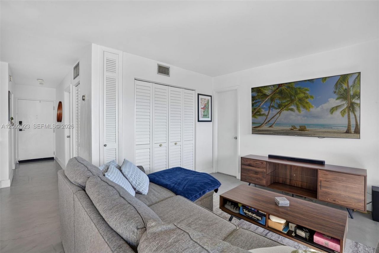 2950 SW 3rd Ave, Unit 6F, Miami, FL 33129 Photo