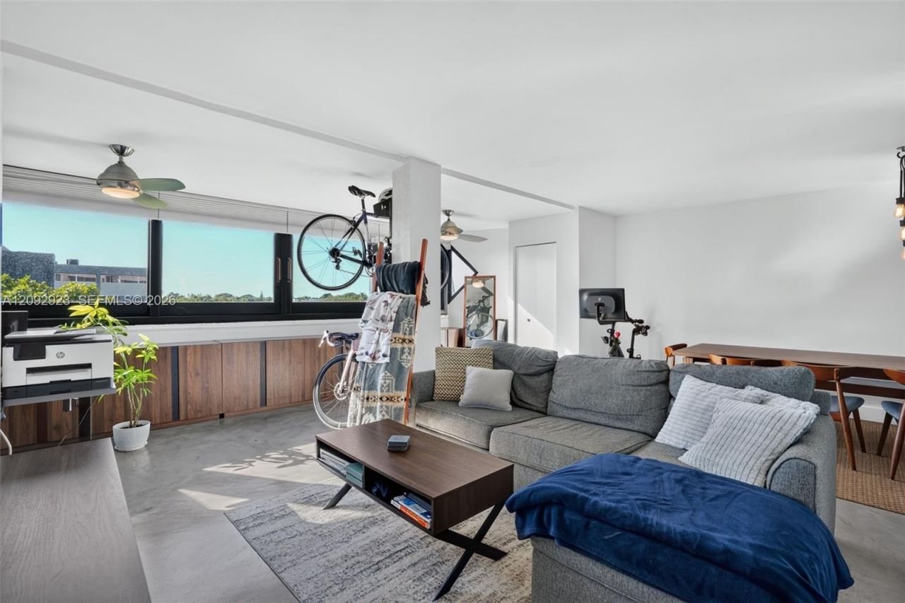 2950 SW 3rd Ave, Unit 6F, Miami, FL 33129 Photo