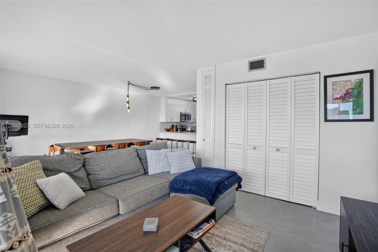 2950 SW 3rd Ave, Unit 6F, Miami, FL 33129 Photo