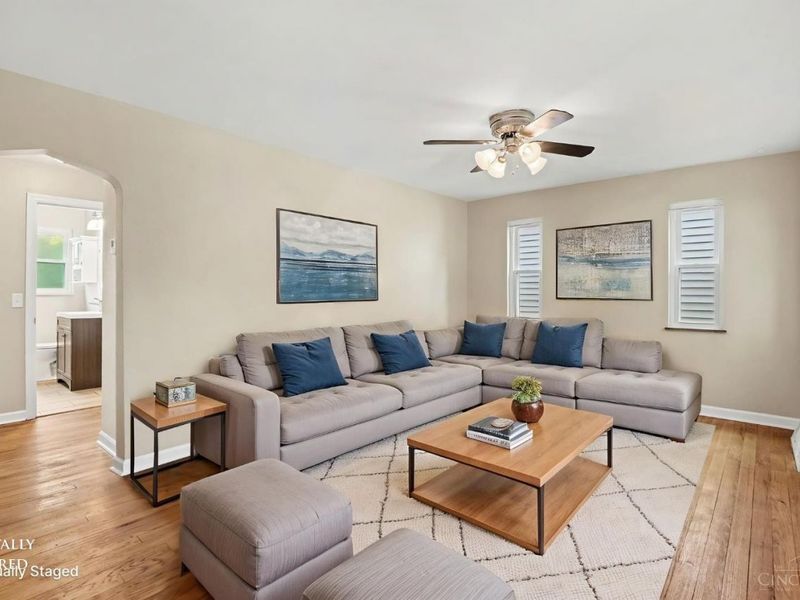 7418 Plainfield Road, Deer Park, OH 45236 Photo 6