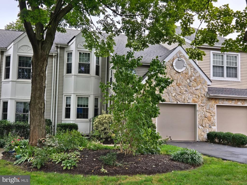 505 EAGLE LANE , DOYLESTOWN, PA 18901