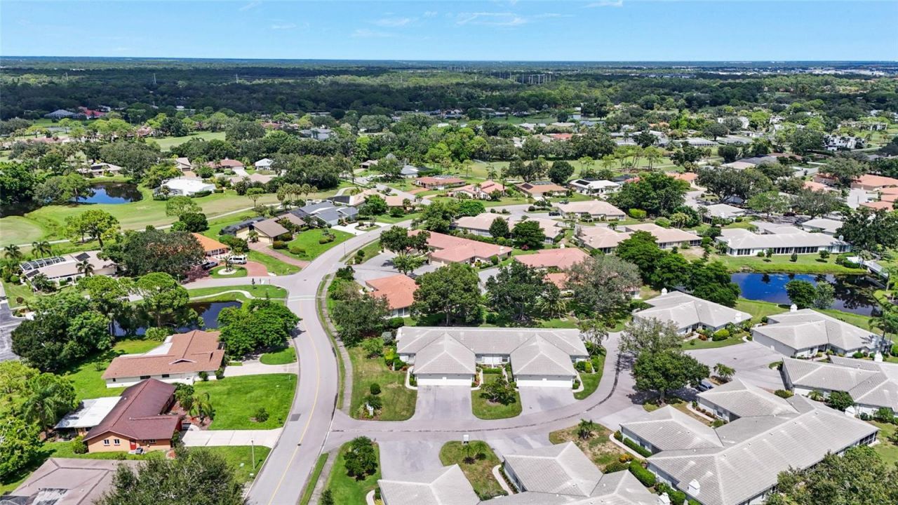 3032 Ringwood Meadow , Unit 17, Sarasota, FL 34235 Photo