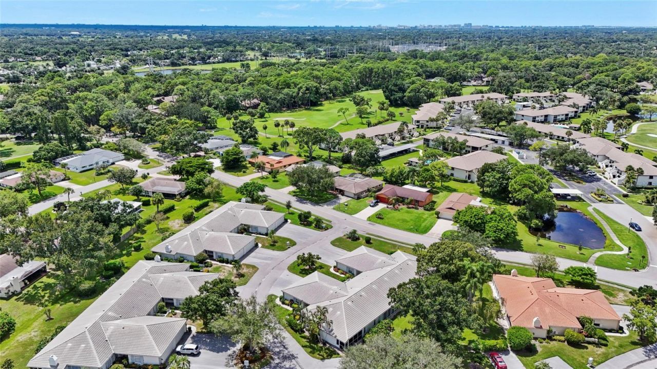 3032 Ringwood Meadow , Unit 17, Sarasota, FL 34235 Photo