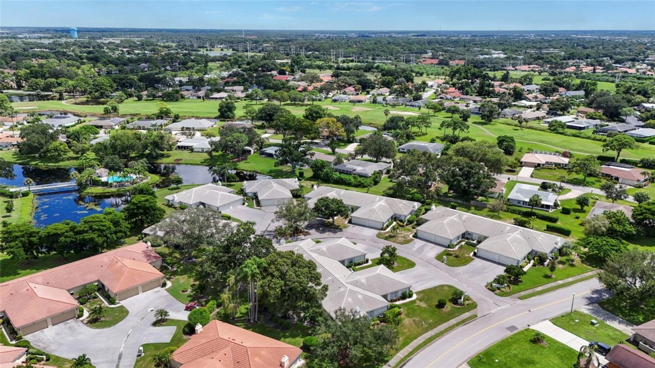 3032 Ringwood Meadow , Unit 17, Sarasota, FL 34235 Photo