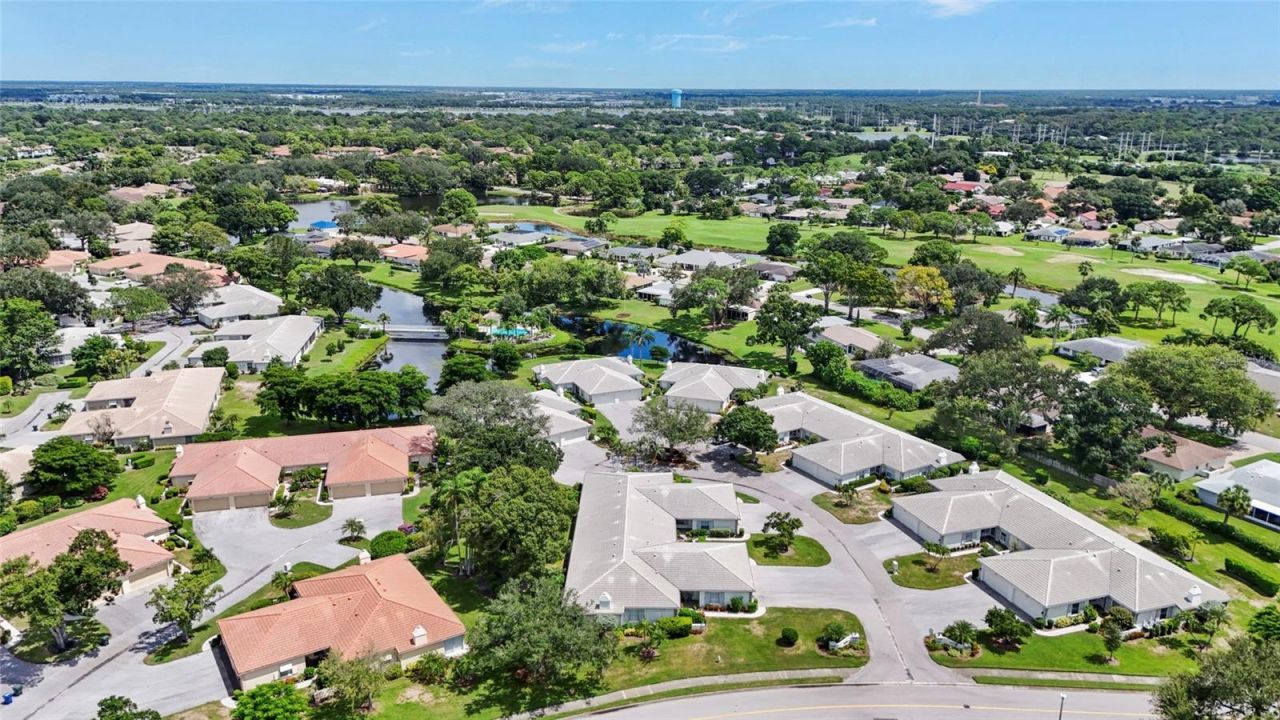 3032 Ringwood Meadow , Unit 17, Sarasota, FL 34235 Photo