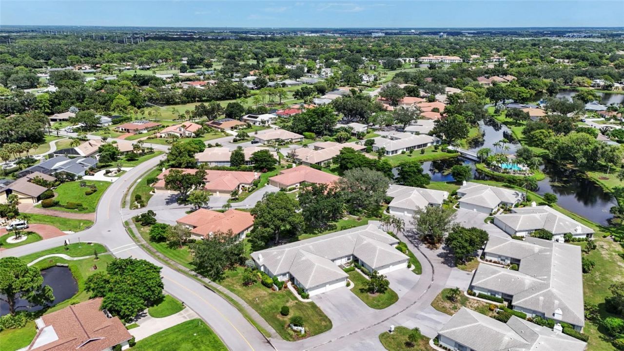 3032 Ringwood Meadow , Unit 17, Sarasota, FL 34235 Photo