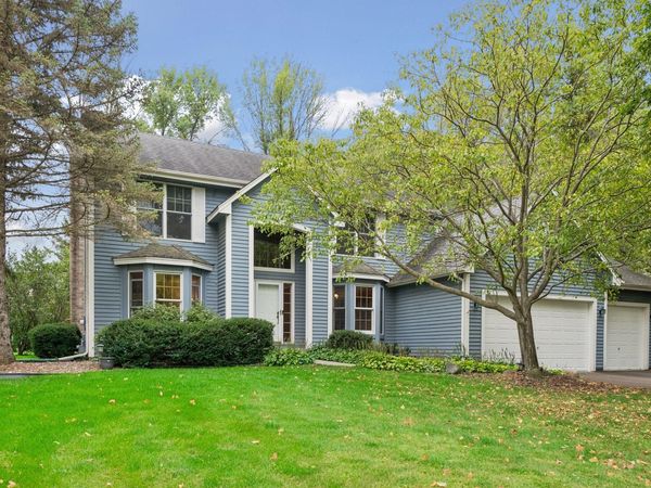 26145 Oak Leaf Trail, Shorewood, MN 55331