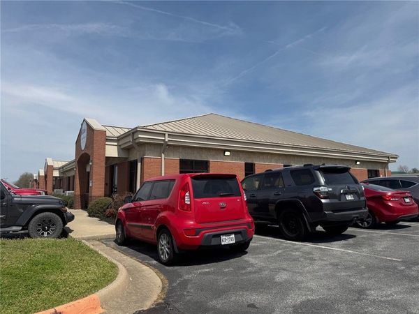 2070 McKenzie Street , Springdale, AR 72762