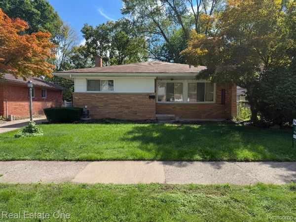 7540 August Avenue , Westland, Mi 48185