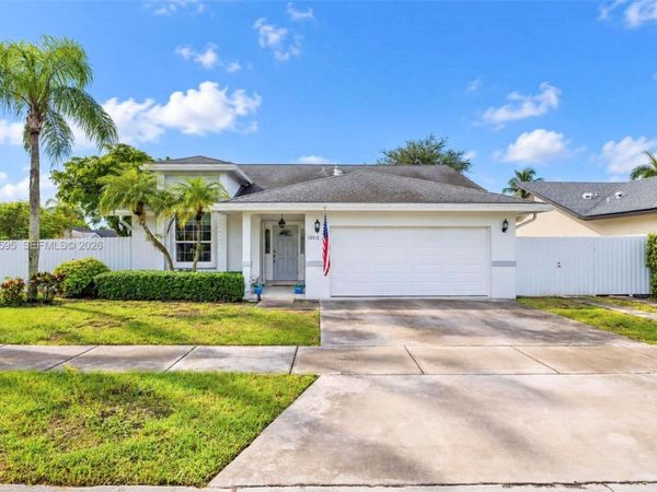 13512 SW 179th St, Miami, FL 33177