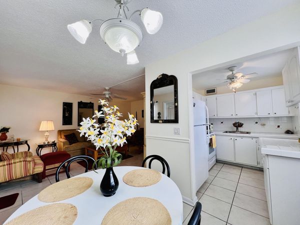 173 Dorchester H, Unit 173, West Palm Beach, FL 33417