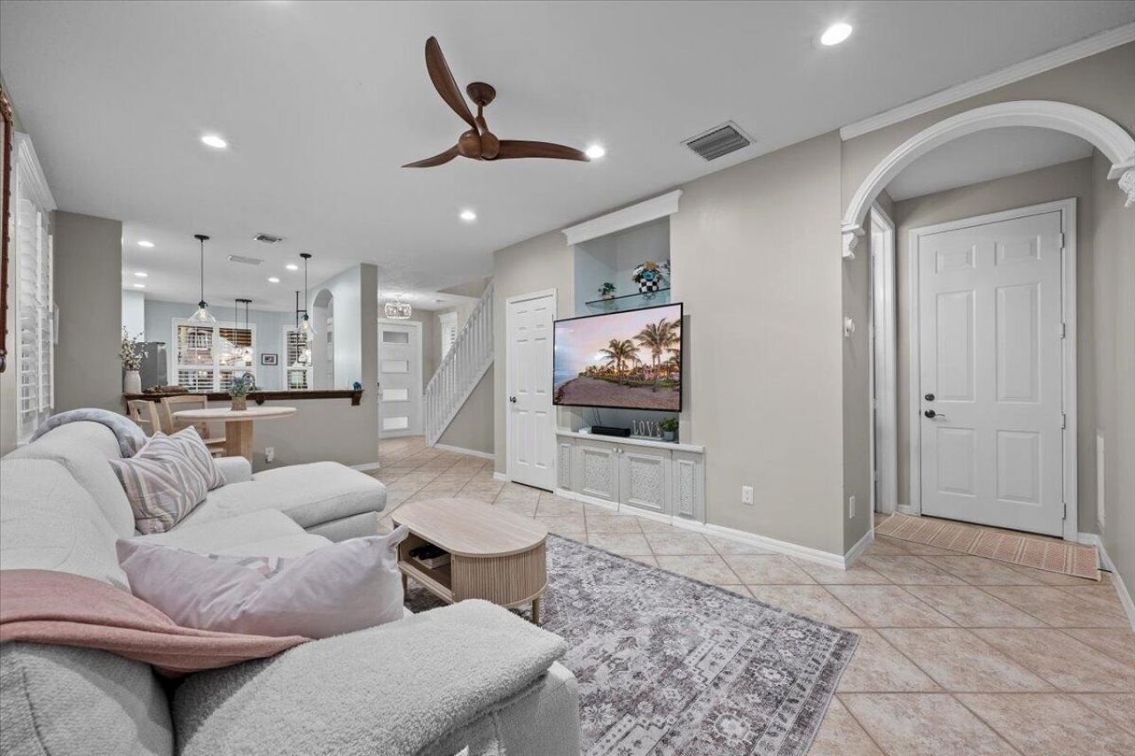 443 Pumpkin Drive, Palm Beach Gardens, FL 33410 Photo