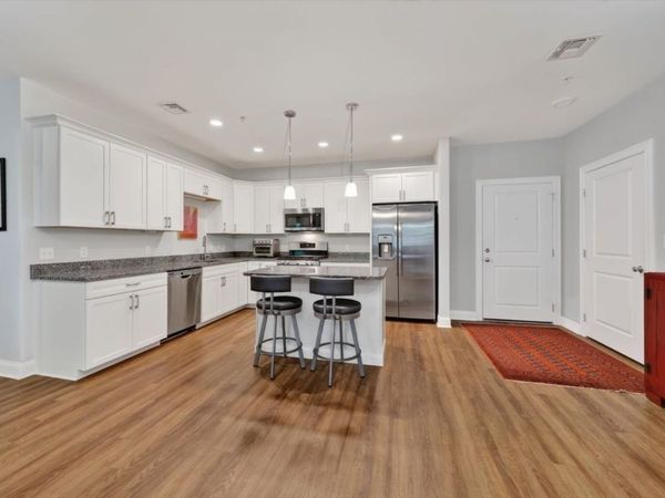 2 Longwood Lane, Unit 204, Hanover, MA 02339