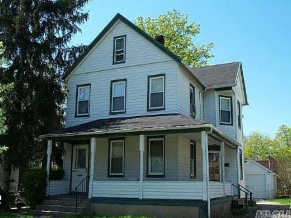 24 West End Avenue , Great Neck, NY 11023