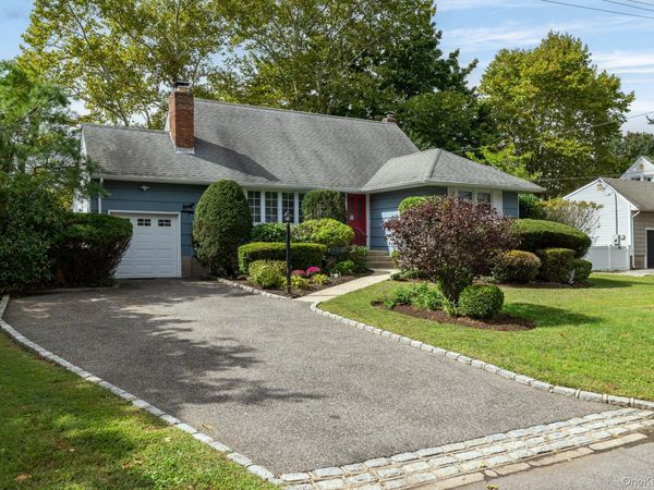 144 Nassau Avenue , West Babylon, NY 11704