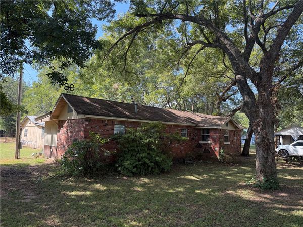 415042 E 1097, Checotah, OK 74426