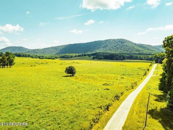White Oak Cir Rd, Sunbright, TN 37872