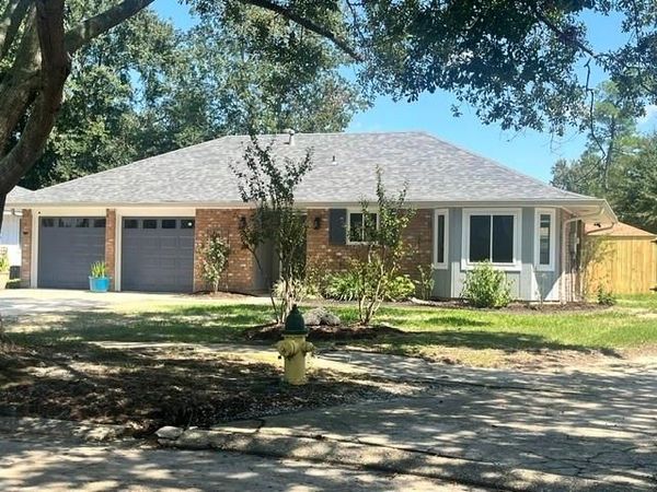 1130 RUE BORDEAUX Drive , Slidell, LA 70458