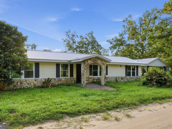2519 6th Avenue, Waycross, GA 31503