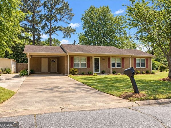 107 Princeton Road, Warner Robins, GA 31093
