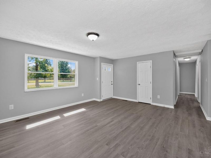 2598 McHenry Road, Goshen Township, OH 45122 Photo 3
