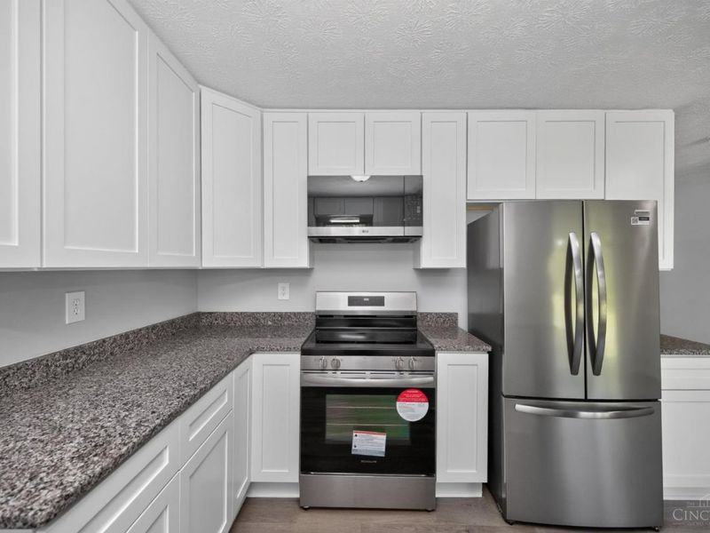 2598 McHenry Road, Goshen Township, OH 45122 Photo 9