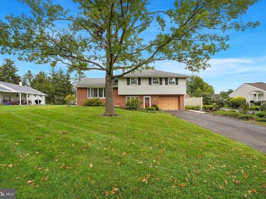 536 Sherwood Lane, Hatboro, PA 19040 Main Photo