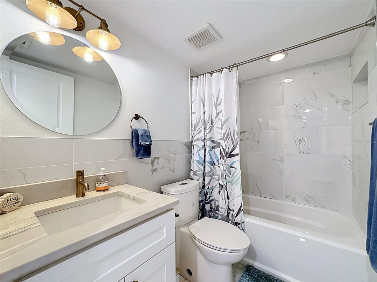1711 Pelican Cove Road, Unit GL342, Sarasota, FL 34231 Photo